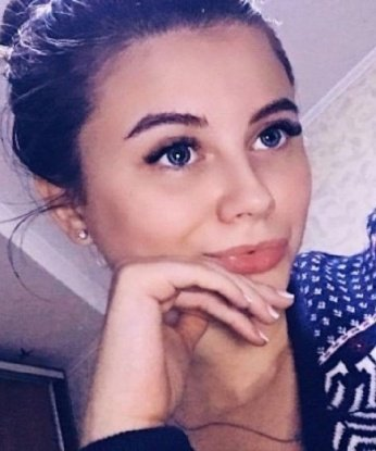Встреча со мной - это настоящая ода страсти и разврата, которую ты запомнишь на долгие годы! 😈
Я мастерица эротических игр и фантазий - расскажи мне свои самые сокровенные желания, и я исполню их с нежностью и страстью. 💦 Мои услуги позаботятся о твоем расслаблении и наслаждении: классический массаж, оральные ласки, фетиш, ролевые игры и многое другое! Ты останешься доволен и захочешь вернуться ко мне снова и снова. 😉
Я живу в Москве, городе, где возможны всякие сексуальные фантазии и где каждый может найти то, что искал. Сделай шаг к настоящим эмоциям и восхитительным приключениям - записывайся на встречу со мной прямо сейчас! 🔥🔥🔥
Спеши, чтобы не пропустить шанс испытать настоящую страсть и удовольствие в Москве - тебя уже ждут мои фото и отзывы! 💖 Жду тебя, мой герой! 💫 Вера
